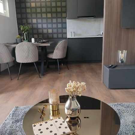 Avisi Home Требинє Екстер'єр фото