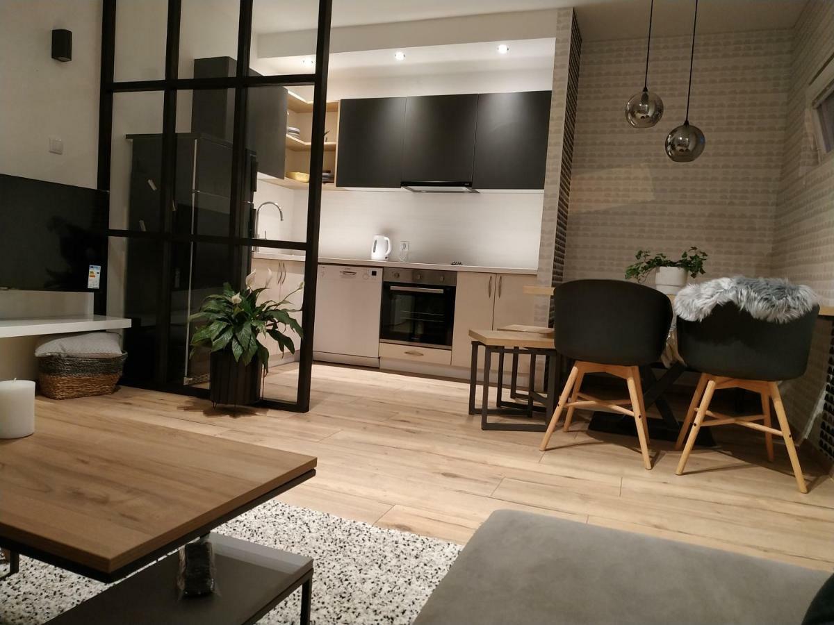 Avisi Home Требинє Екстер'єр фото