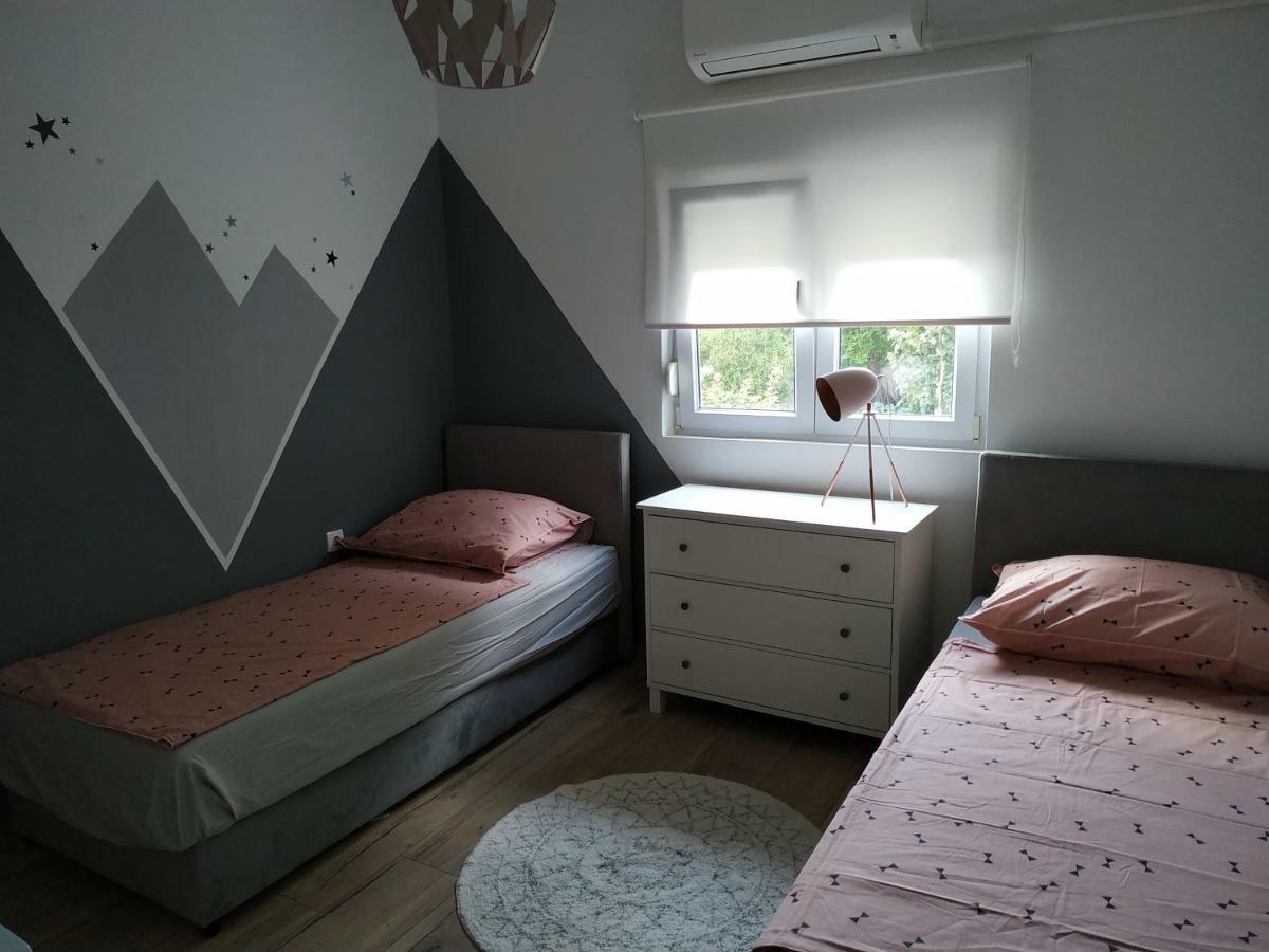 Avisi Home Требинє Екстер'єр фото