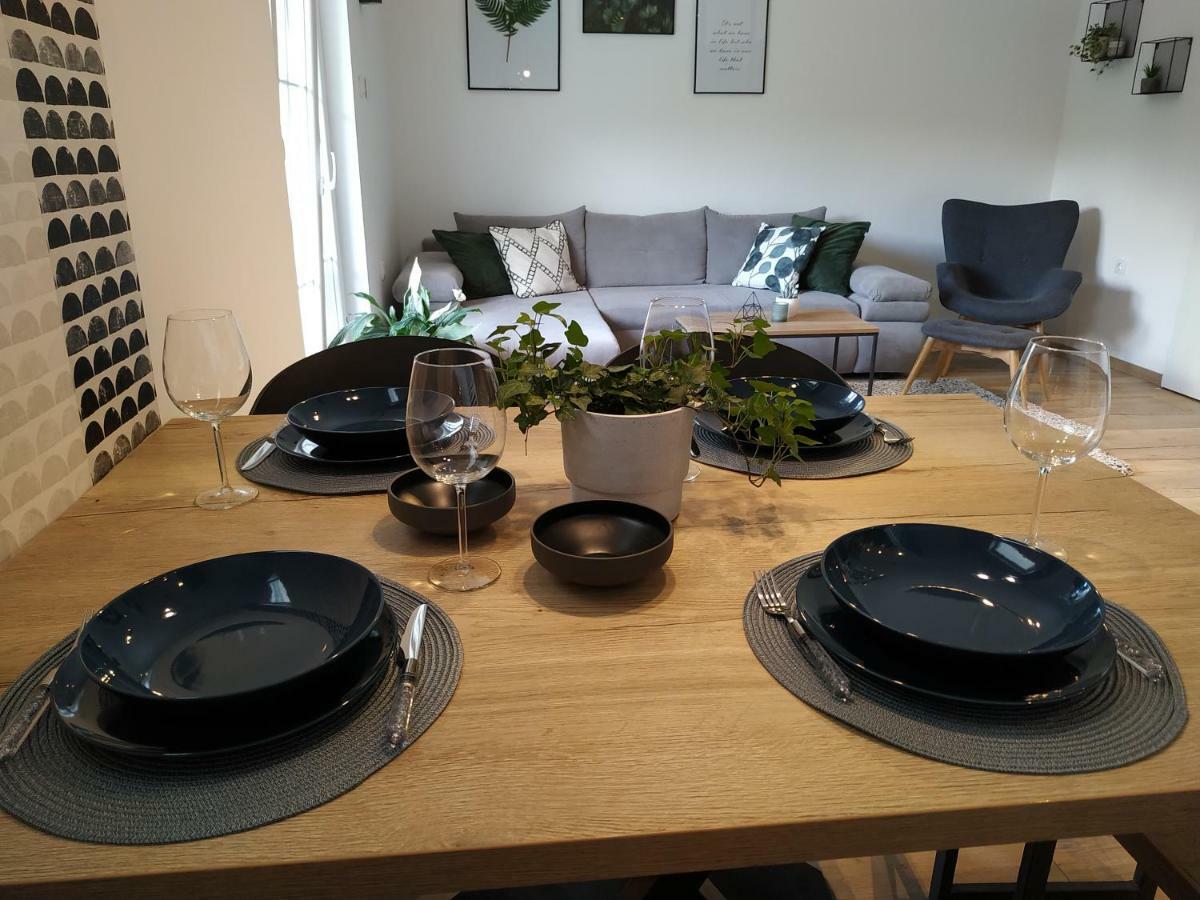 Avisi Home Требинє Екстер'єр фото